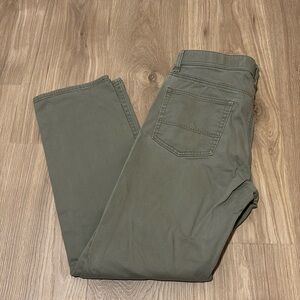 Men’s khaki pants 34x32